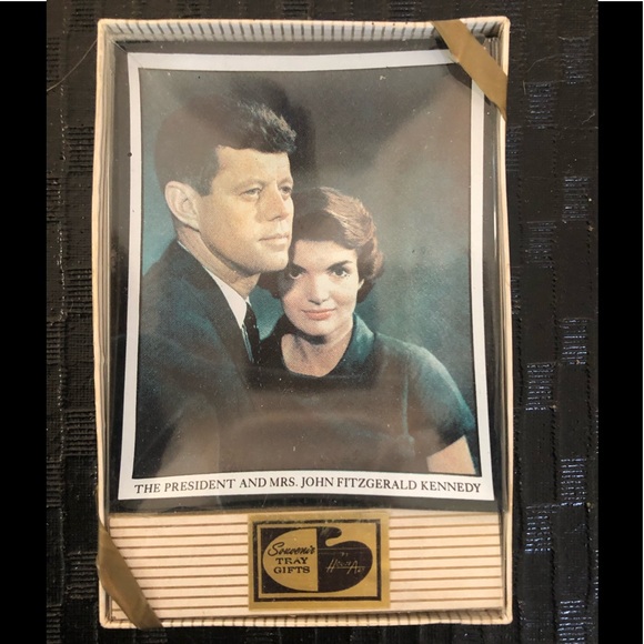 Vintage souvenir dish - Picture 1 of 4